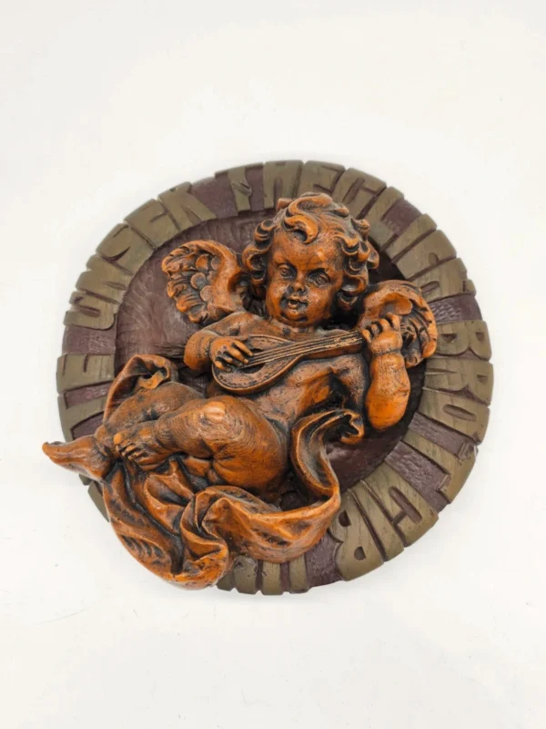 Anioł grający na mandolinie plakieta ścienna wosk artystyczny Bayerischer Wald handmade 29 cm