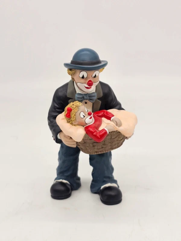 Figurka klauna z dzieckiem Gilde Clowns Club 15 cm dekoracja kolekcjonerska