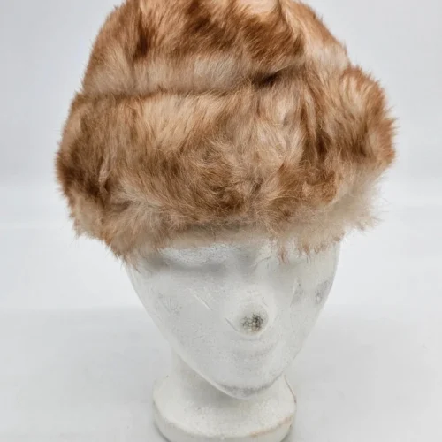 Czapka zimowa z naturalnego futra jasna beżowo miodowa średnica 24 cm syntetyk 100% z lasu