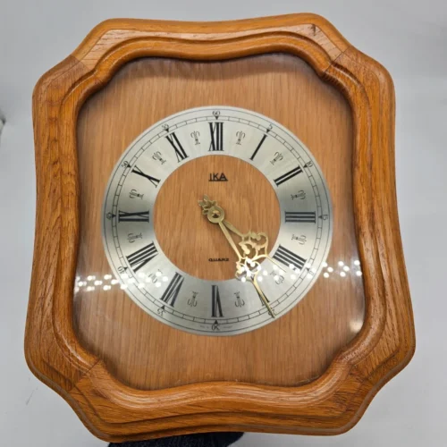 Zegar ścienny IKA Quartz drewniana obudowa vintage 27×31 cm