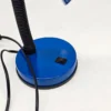 biurkowa lampka kierunkowa w intensywnym kobaltowo-niebieskim kolorze