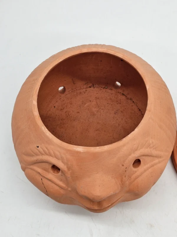 Ceramiczny pojemnik z twarzą PRL ludowy vintage z pokrywką