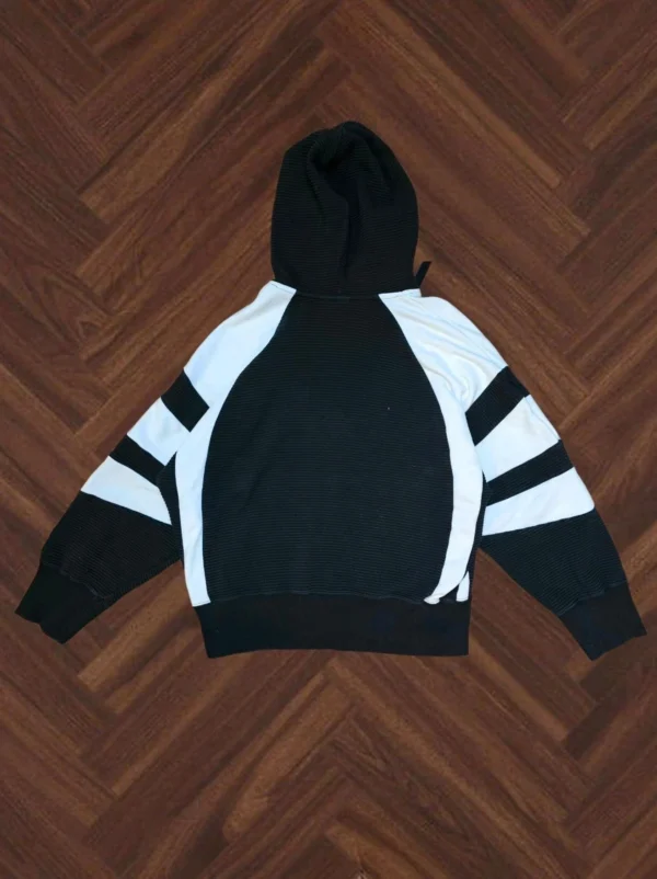 Bluza adidas Equipment ADV/91-18 – czarno-biała, kaptur, 100% bawełna, 61×55 cm