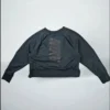 Damska bluza Nike cropped z wycięciem na plecach – sportowy styl