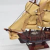 Model żaglowca HMS Bounty dekoracyjny drewniany statek na podstawie