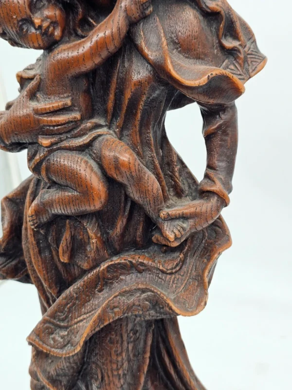 Figura Matka z Dzieckiem rzeźba dekoracyjna z wosku styl sakralny 49 cm