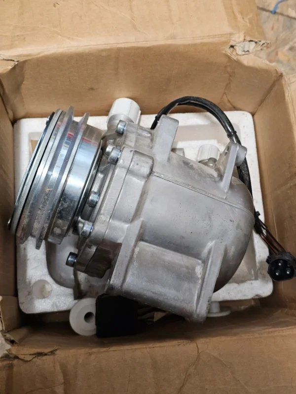 Sprężarka klimatyzacji Seiko-seiki SS-811PB4 12V VW Audi