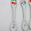Zestaw 4 ceramicznych łyżeczek dekoracyjnych owoce 13 cm