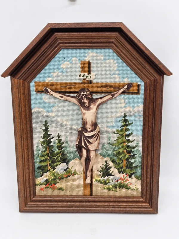 Obraz religijny Jezus Chrystus na krzyżu haft gobelinowy rama drewniana 29x38 cm