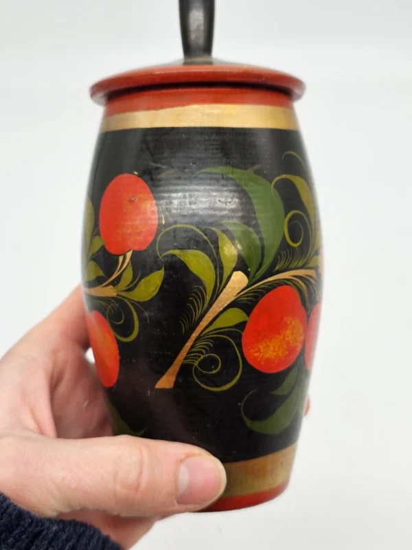 Rosyjski ręcznie malowany drewniany pojemnik z pokrywą 19 cm vintage