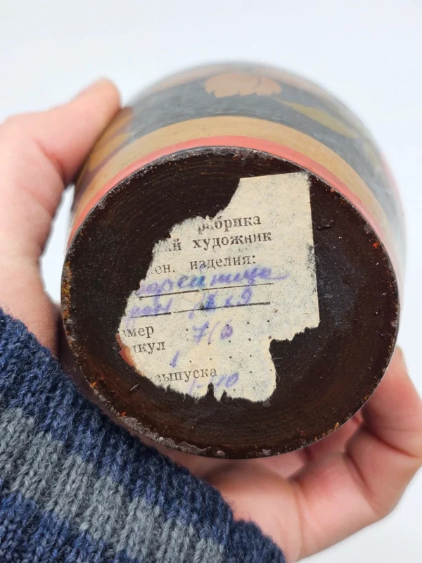 Rosyjski ręcznie malowany drewniany pojemnik z pokrywą 19 cm vintage