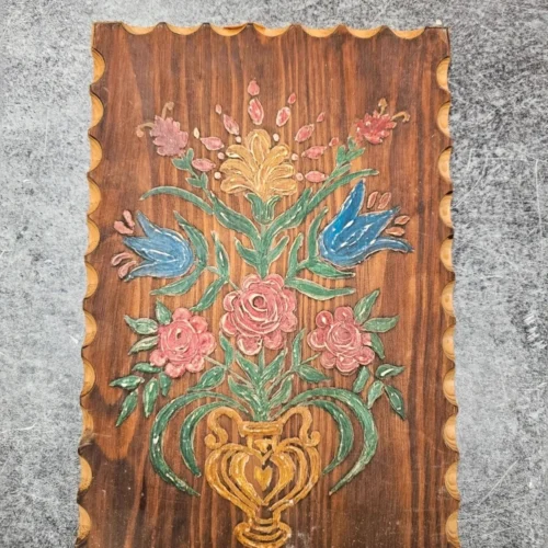 Ręcznie malowana deska dekoracyjna motyw Ludowy wazon Z kwiatami drewno 21x32 cm