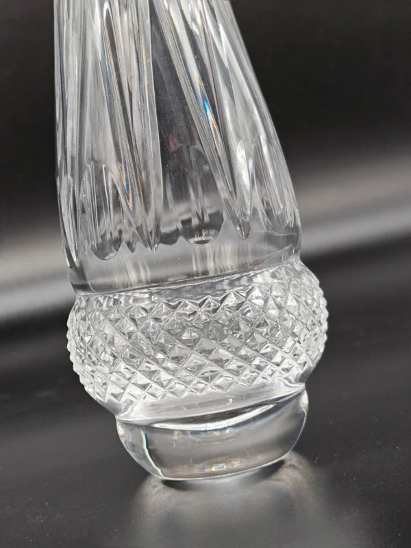 Wazon kryształowy Z dekoracyjnym szlifem, 18 cm – masywny I elegancki