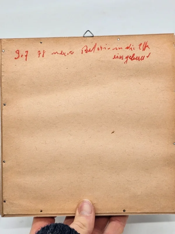 Haftowany Obraz kwiaty w ramie datowany 9.07.1978