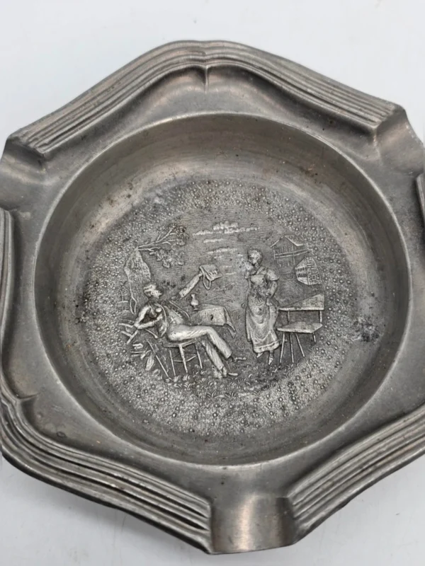 Popielniczka cynowa Frieling Niemcy 92% Cyny relief