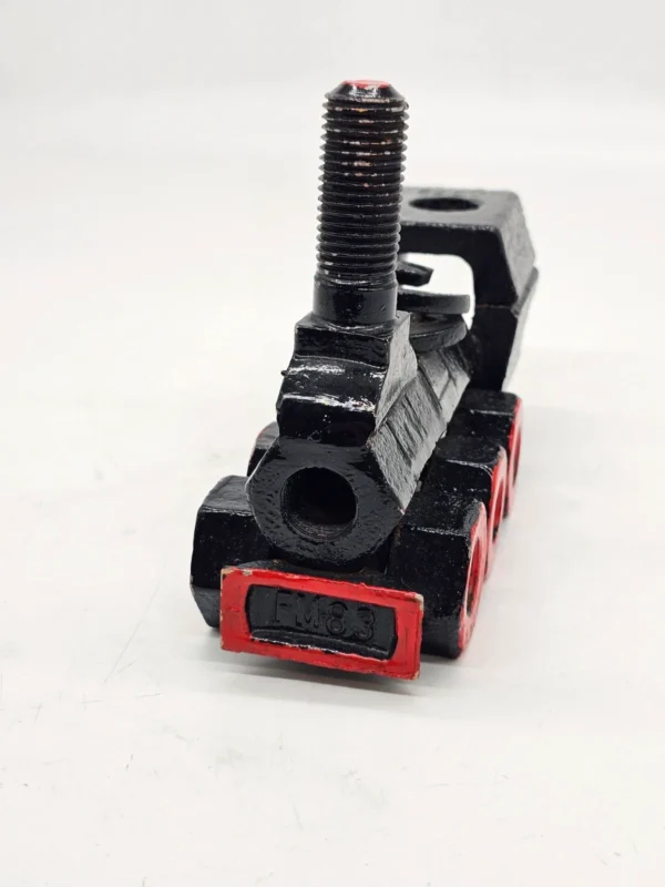 Metalowa figurka lokomotywy ciężka industrialna rzeźba 21 cm