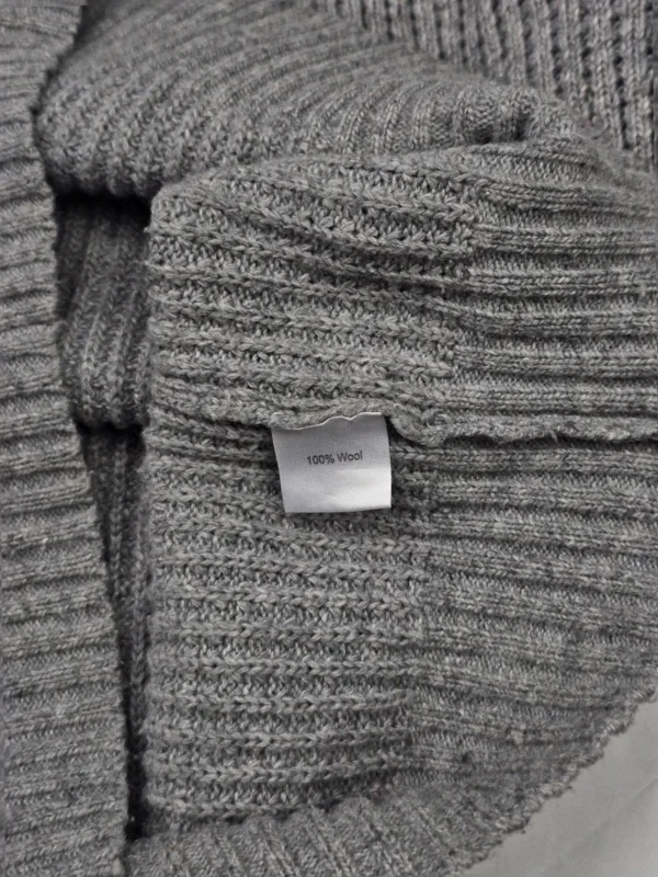 Sweter 100% wełniany Z krytymi łapkami Beaver Lake – styl outdoorowy