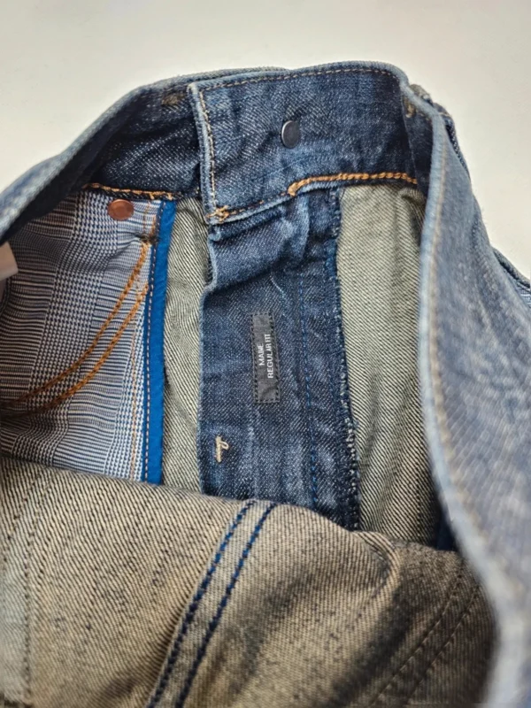 Spodnie męskie jeansy Hugo Boss 31/32 – Klasyczny fason, świetna jakość