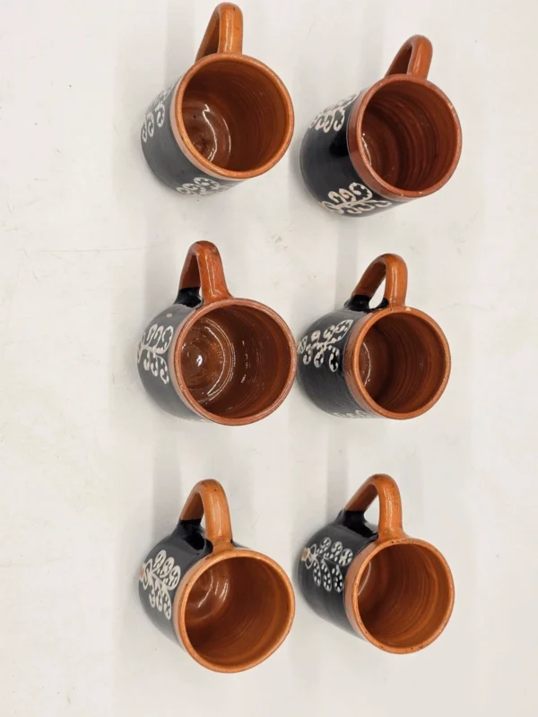 kubki ceramiczne folk czarne ręcznie zdobione 6 szt