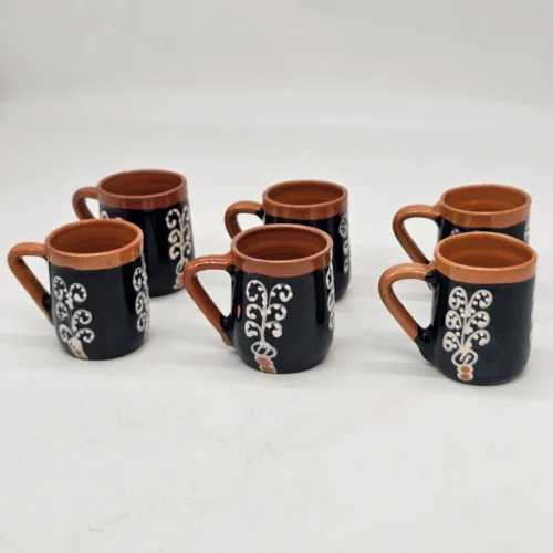 kubki ceramiczne folk czarne ręcznie zdobione 6 szt