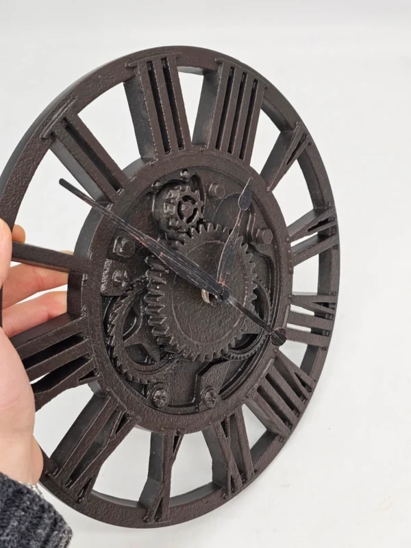 Zegar ścienny industrialny metalowy 29 cm rzymskie cyfry