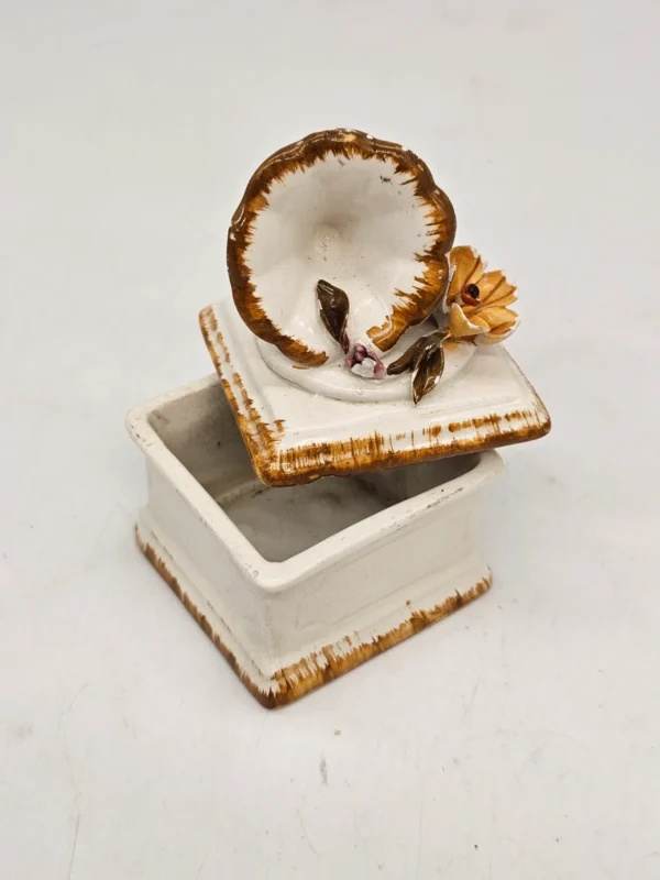 Ceramiczna szkatułka w kształcie gramofonu sygnowana Sallanka 13 cm