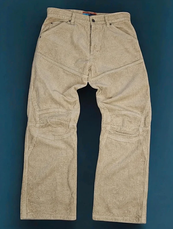 Kod:200 spodnie sztruksowe jetlag, Size 32/30, polar bear, 100%cotton