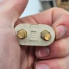 Zestaw starych elementów wtyczek/urządzeniowych z ceramicznym izolatorem (oznaczenia 10A 250V)