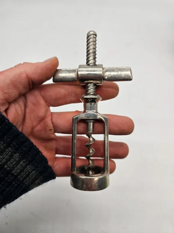Korkociąg śrubowy metalowy klasyczny solidny model z uchwytem T