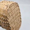 Koszyk wiklinowy z metalowym stelażem i ceramicznymi cytrynami