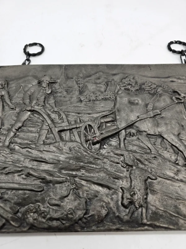 Metalowa płaskorzeźba scena wiejska z wołami 39x22 cm