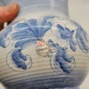 Wazon ceramiczny U Keramik niebiesko biały 20 cm