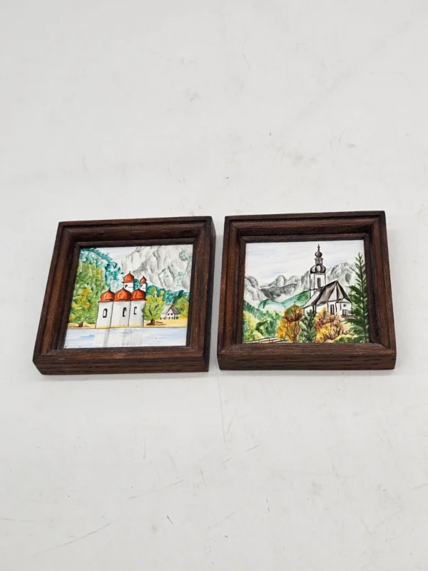 Dwa obrazki kafelki w drewnianych ramkach 2 szt 9x9 cm