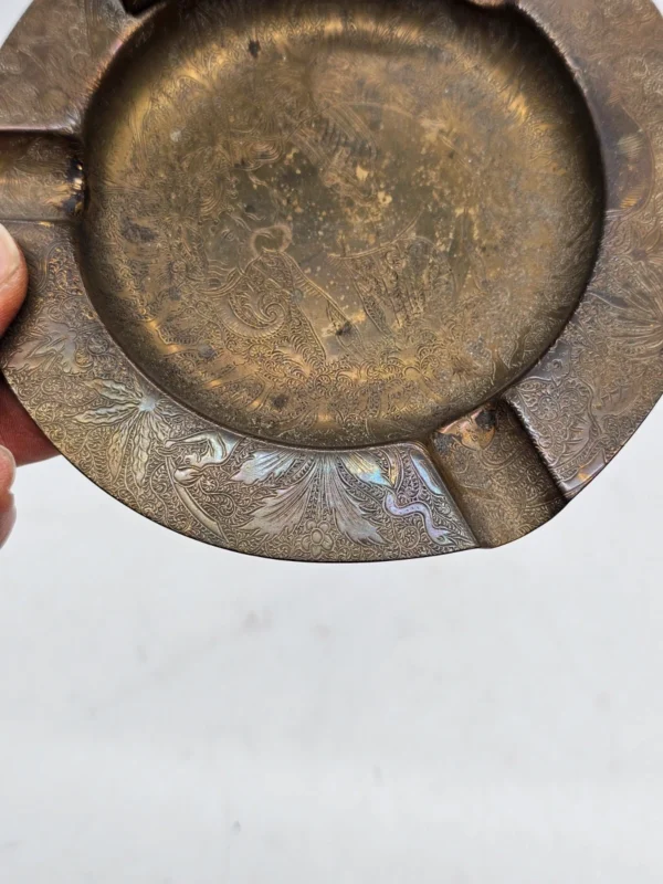 Ozdobna popielniczka z uchwytem na zapałki retro metal 14,5 cm