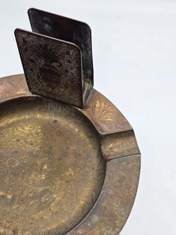 Ozdobna popielniczka z uchwytem na zapałki retro metal 14,5 cm