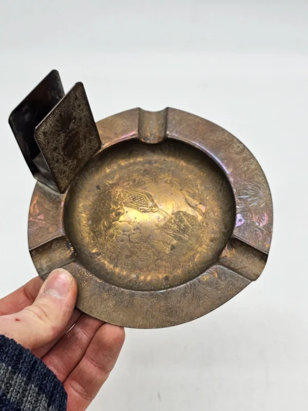 Ozdobna popielniczka z uchwytem na zapałki retro metal 14,5 cm