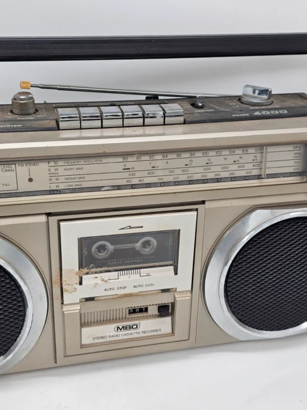 MBO Roger 4000 radiomagnetofon 4 pasma West Germany
