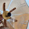 Vintage lampa wisząca z bursztynowym szkłem i drewnianymi Detalami – 77 cm wysokości