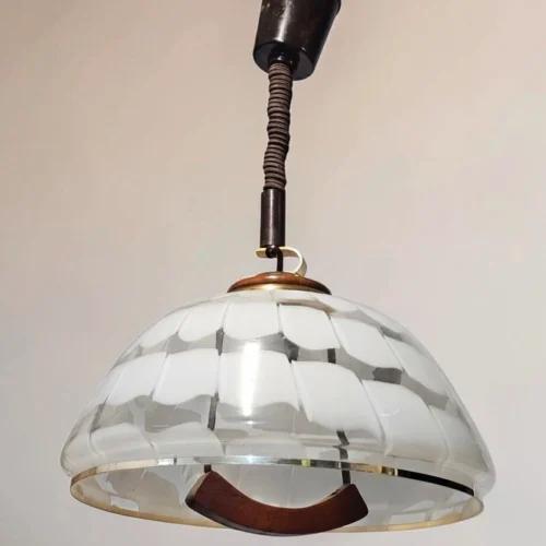 Lampa wisząca vintage Habeco Germany regulowana mleczne szkło drewno 67 cm