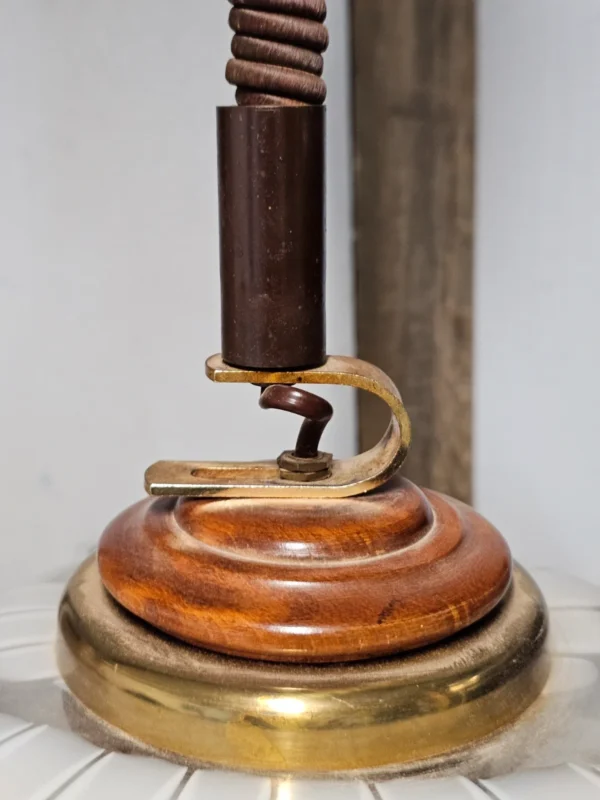 Lampa wisząca vintage Habeco Germany regulowana mleczne szkło drewno 67 cm