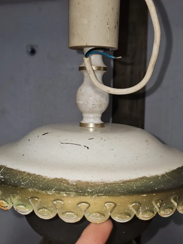 Lampa wisząca vintage Graeve biała z dymionym kloszem 27 cm