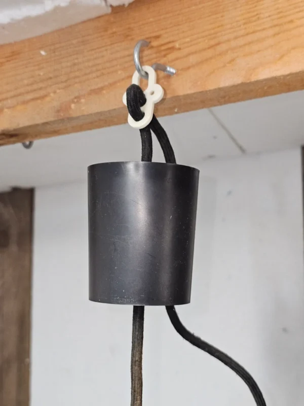 Lampa wisząca Hustadt Leuchten biały klosz zielony akcent retro 65 cm