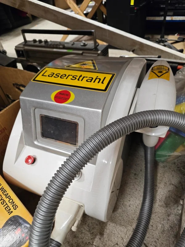 Laser kosmetyczny Derma Profis DP3026 urządzenie salonowe do naprawy