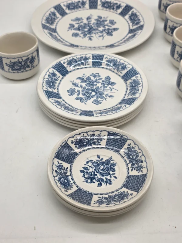 Zestaw Johnson Bros England niebieski – 6 filiżanek + talerze vintage
