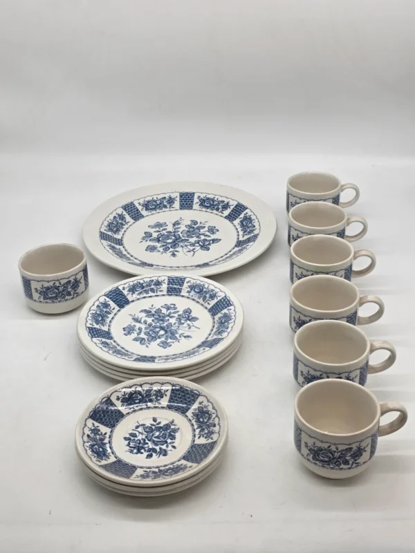 Zestaw Johnson Bros England niebieski – 6 filiżanek + talerze vintage