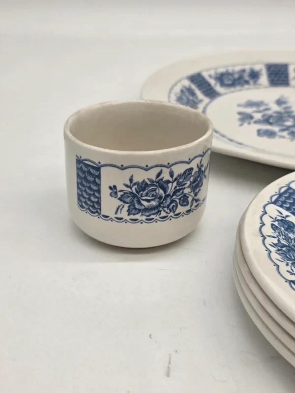 Zestaw Johnson Bros England niebieski – 6 filiżanek + talerze vintage