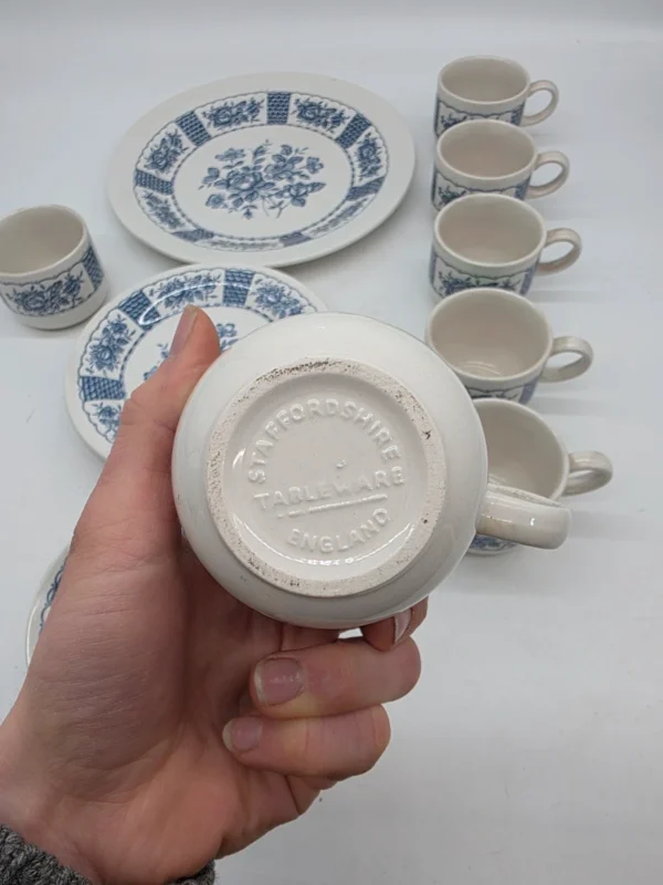 Zestaw Johnson Bros England niebieski – 6 filiżanek + talerze vintage