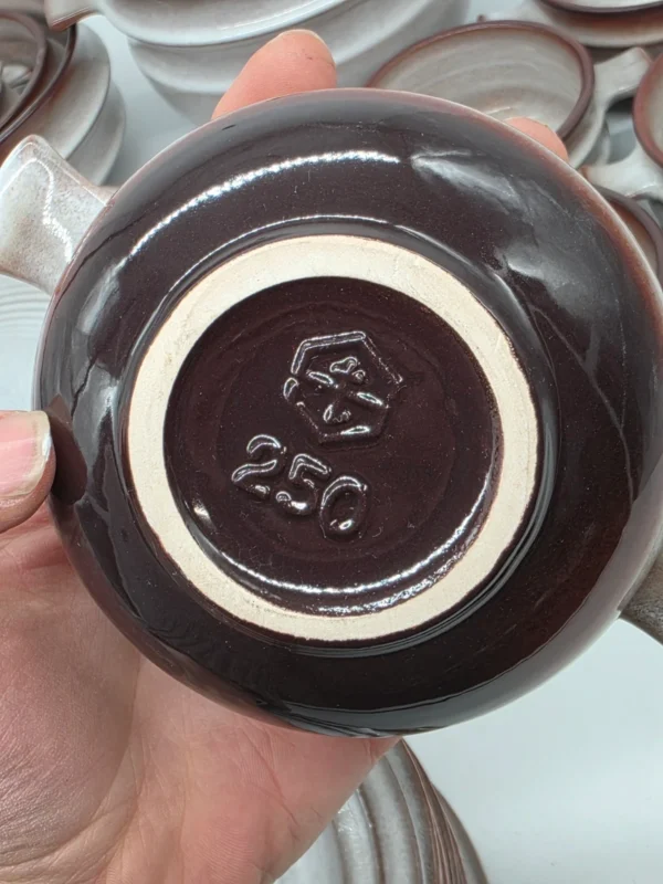 Zestaw ceramiki vintage GDR NRD 24 elementy talerze miski misy brąz beż