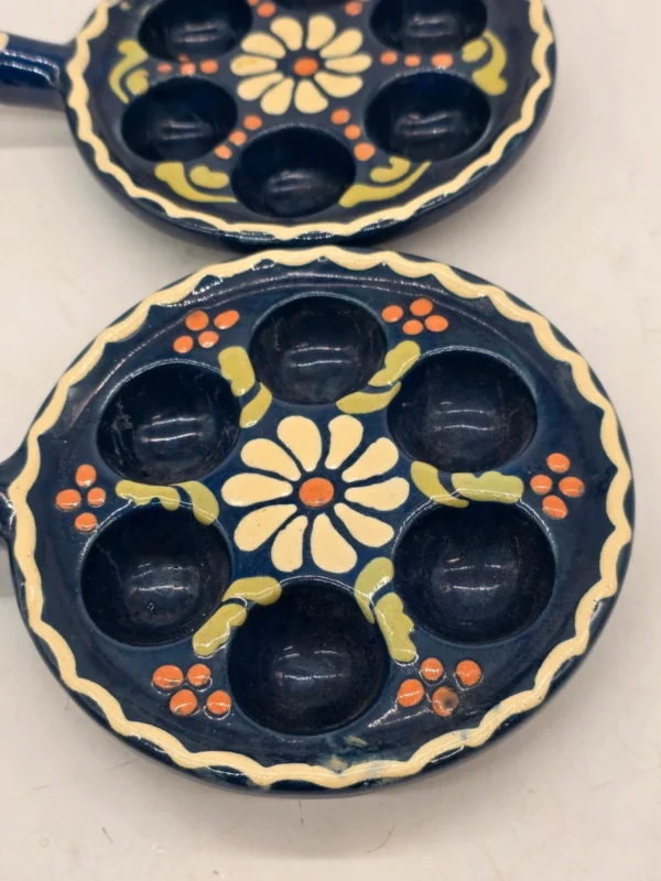 Zestaw 2 ceramicznych naczyń do ślimaków escargot 6 otworów granatowe folk