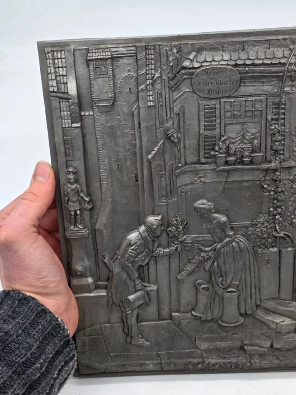 Metalowa plakieta ścienna relief romantyczna scenka vintage 21x29